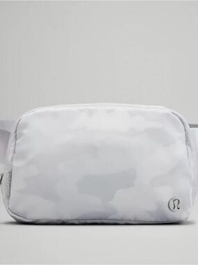 lululemon athletica Gray Camo Belt Bag